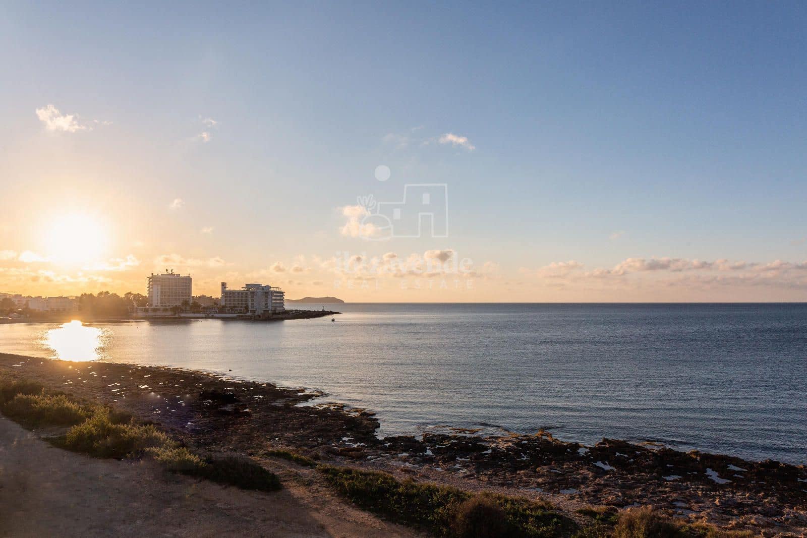 3 quarto Apartamento para venda em Sant Antoni de Portmany com piscina garagem - 638 000 € (Ref: 9041445)