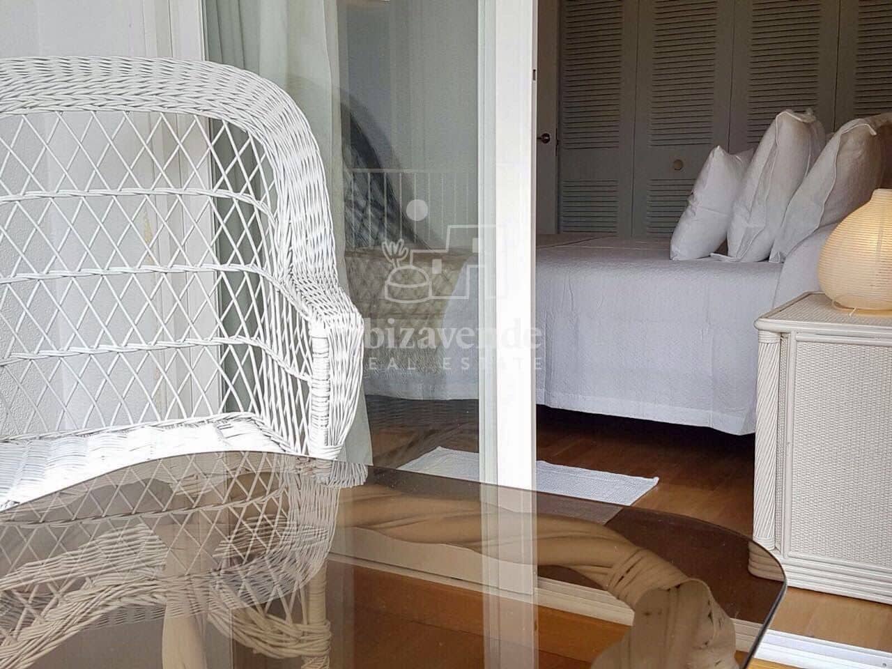 2 soverom Leilighet til salgs i Ibiza by med svømmebasseng - € 950 000 (Ref: 9041449)