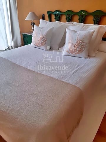 2 soverom Leilighet til salgs i Ibiza by med svømmebasseng - € 950 000 (Ref: 9041449)