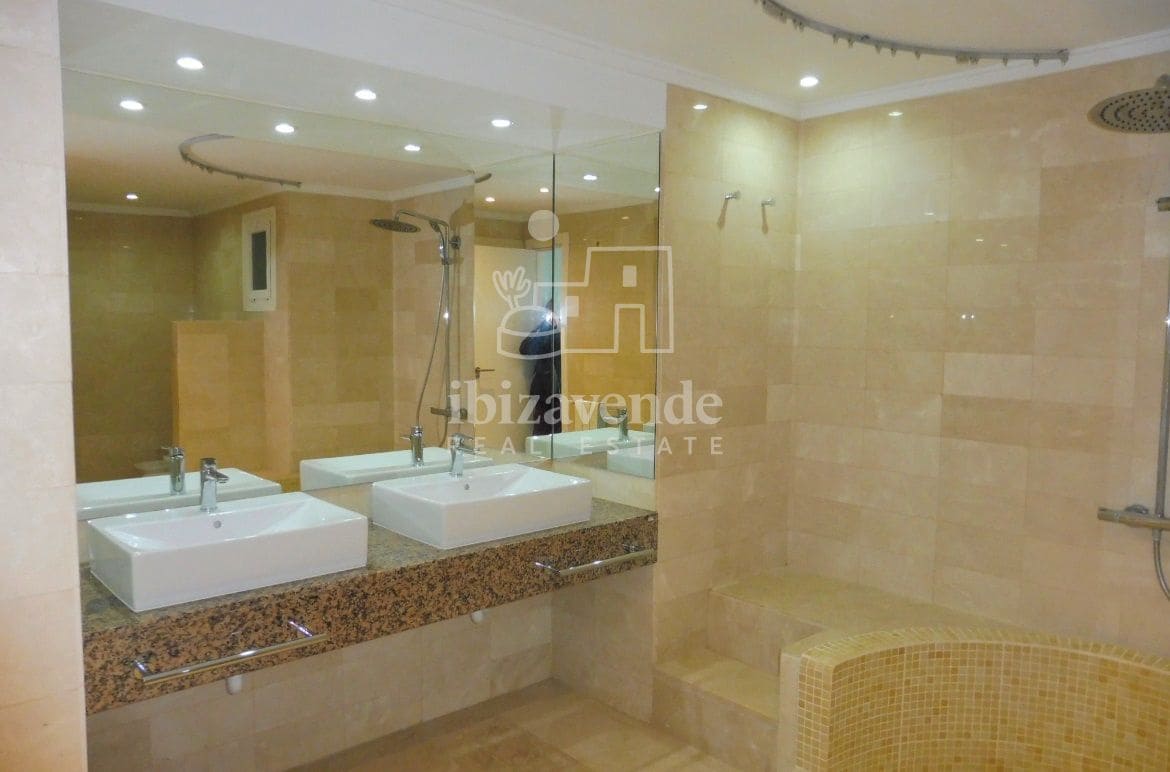 6 sovrum Lägenhet till salu i Ibiza stad med pool garage - 3 400 000 € (Ref: 9041450)