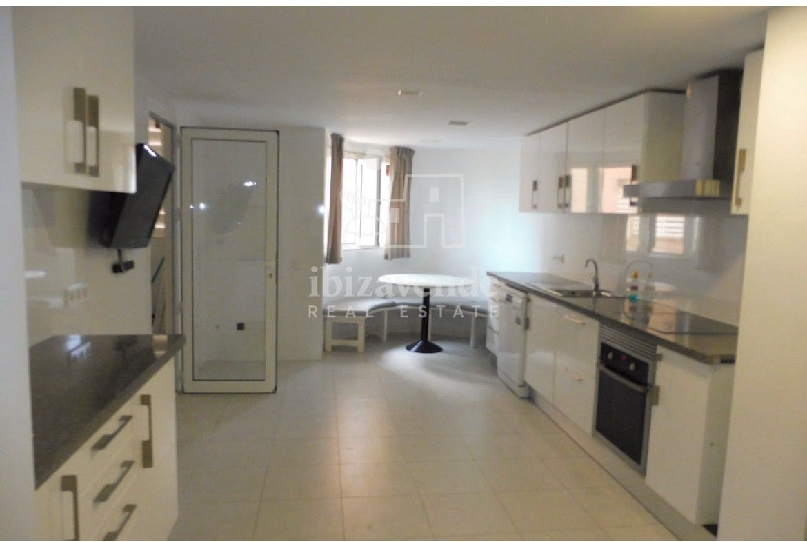 6 sovrum Lägenhet till salu i Ibiza stad med pool garage - 3 400 000 € (Ref: 9041450)