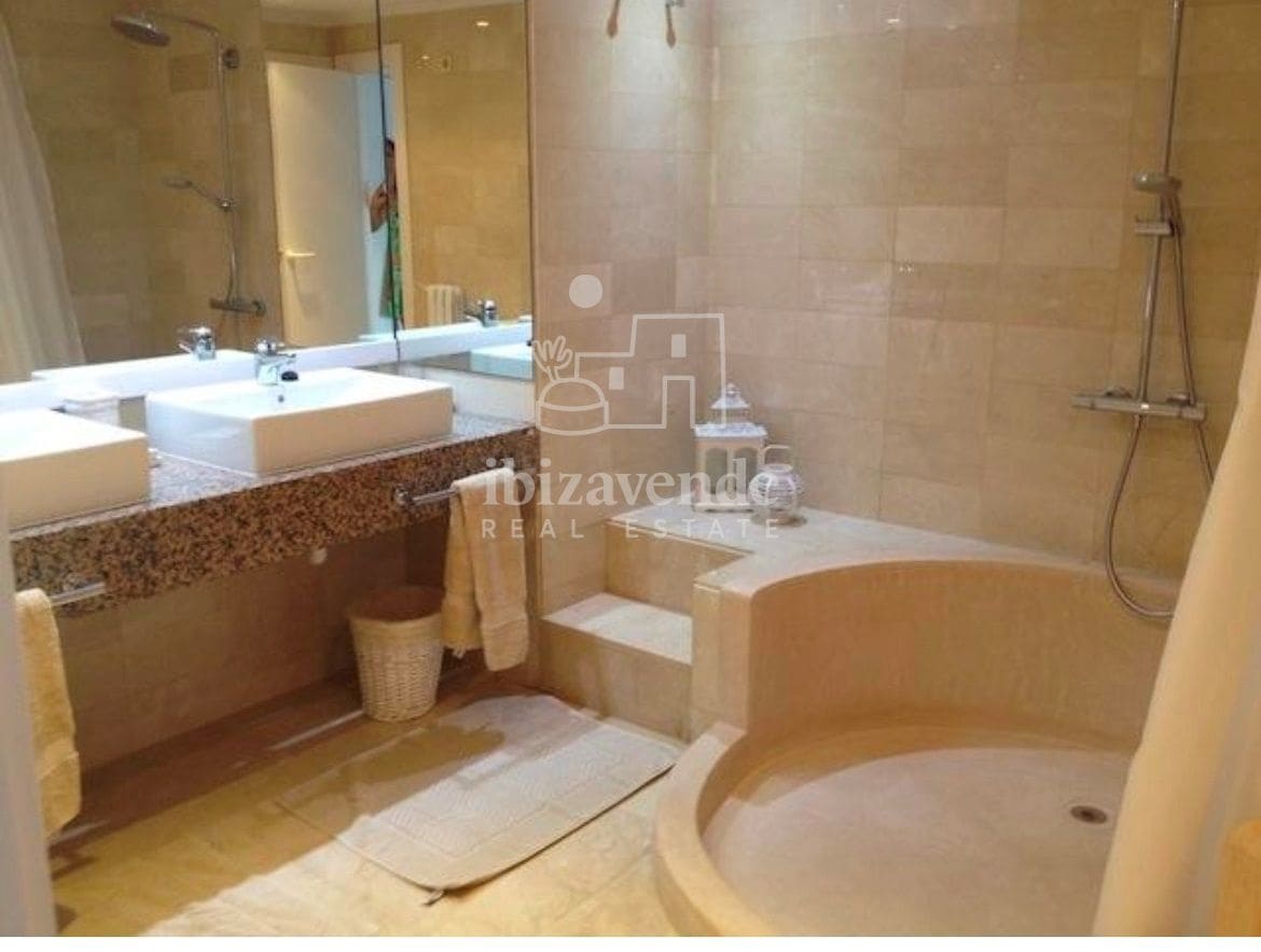 6 sovrum Lägenhet till salu i Ibiza stad med pool garage - 3 400 000 € (Ref: 9041450)