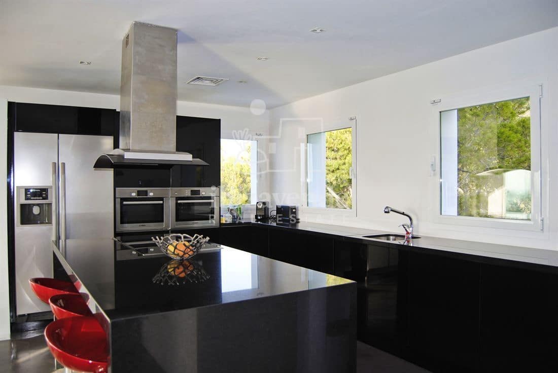 4 soveværelse Villa til salg i Cala Moli med swimmingpool garage - € 6.600.000 (Ref: 9041453)