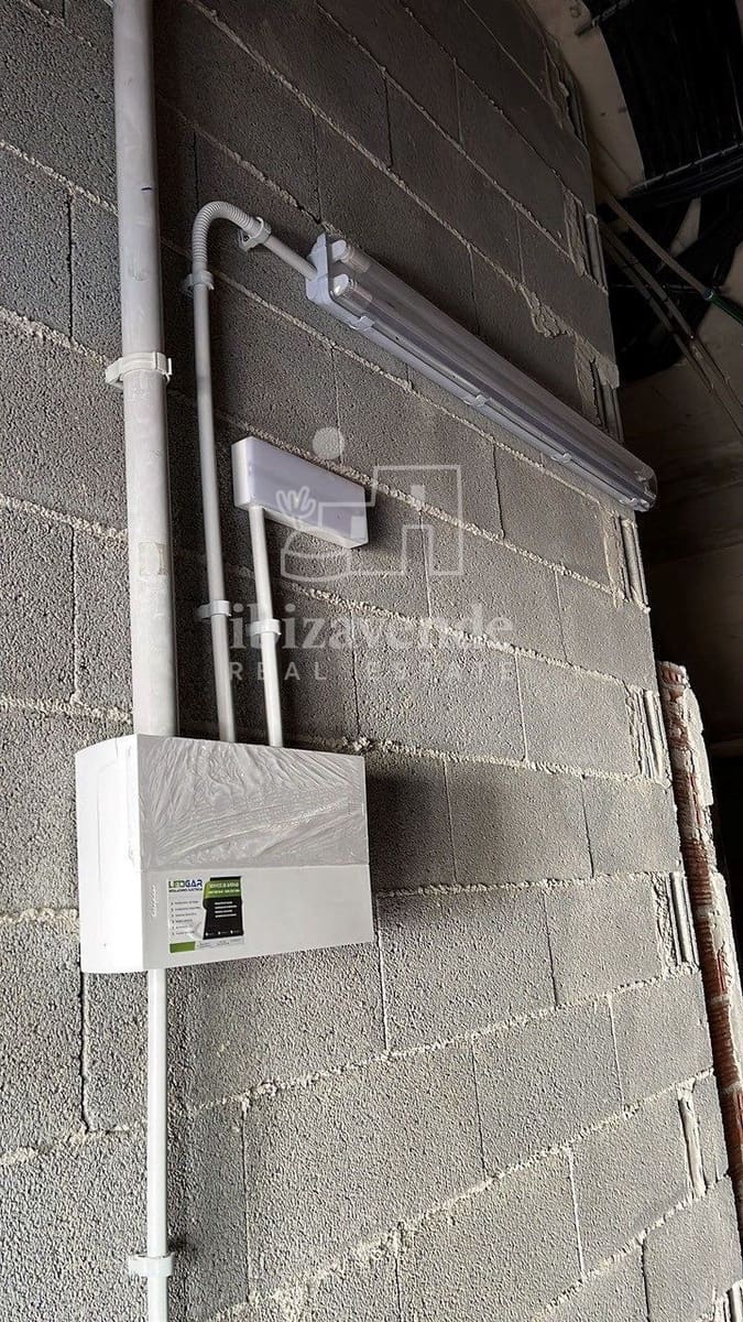 Kommersiell til salgs i Sant Antoni de Portmany - € 260 000 (Ref: 9041457)