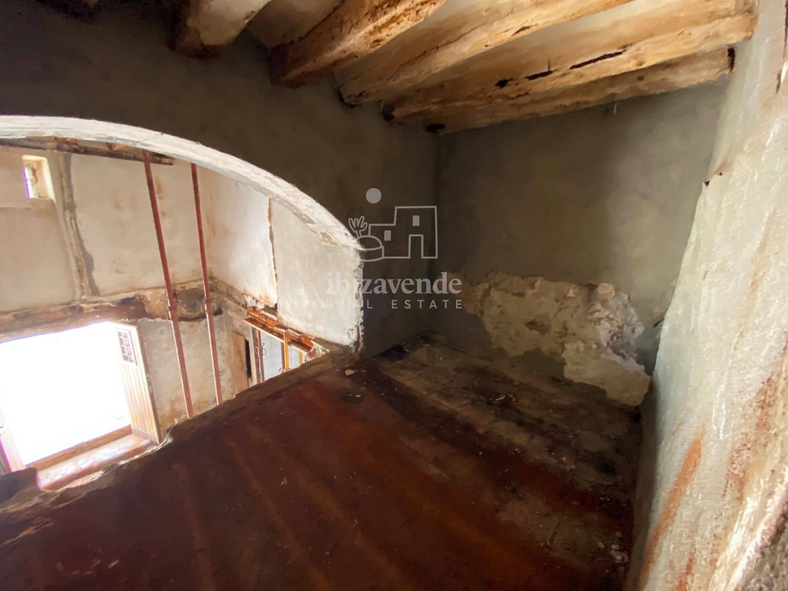 Commercieel te koop in Ibiza dorp - € 300.000 (Ref: 9041458)