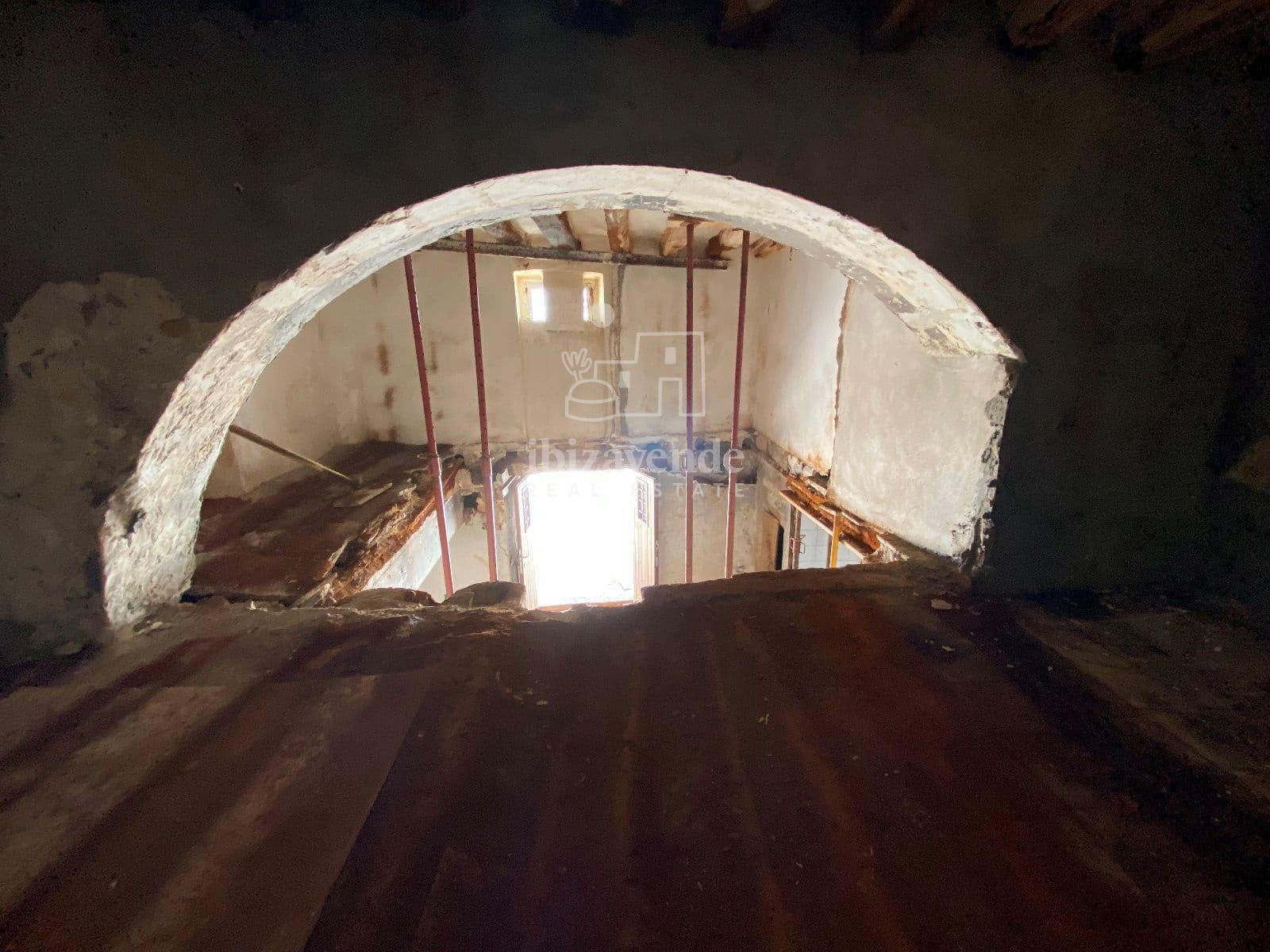 Commercieel te koop in Ibiza dorp - € 300.000 (Ref: 9041458)