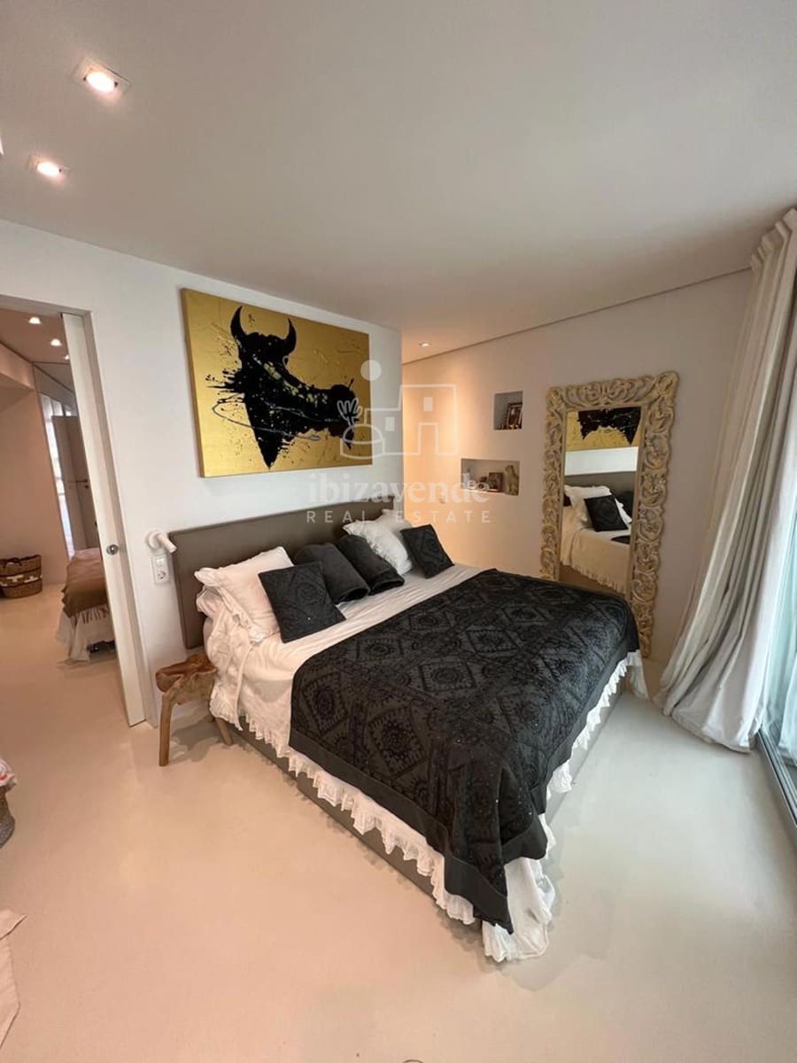 2 soverom Leilighet til salgs i Ibiza by med svømmebasseng - € 1 350 000 (Ref: 9041472)