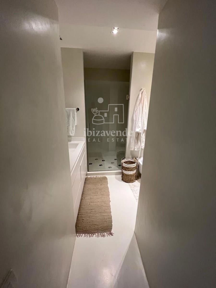 2 soverom Leilighet til salgs i Ibiza by med svømmebasseng - € 1 350 000 (Ref: 9041472)