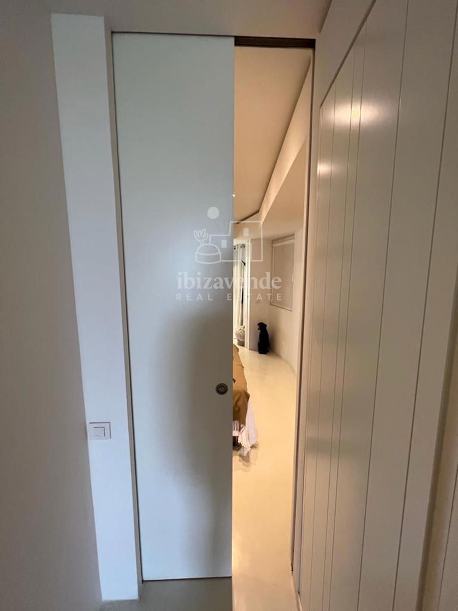 2 soverom Leilighet til salgs i Ibiza by med svømmebasseng - € 1 350 000 (Ref: 9041472)