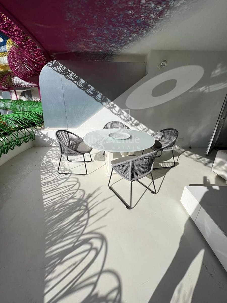 2 soverom Leilighet til salgs i Ibiza by med svømmebasseng - € 1 350 000 (Ref: 9041472)