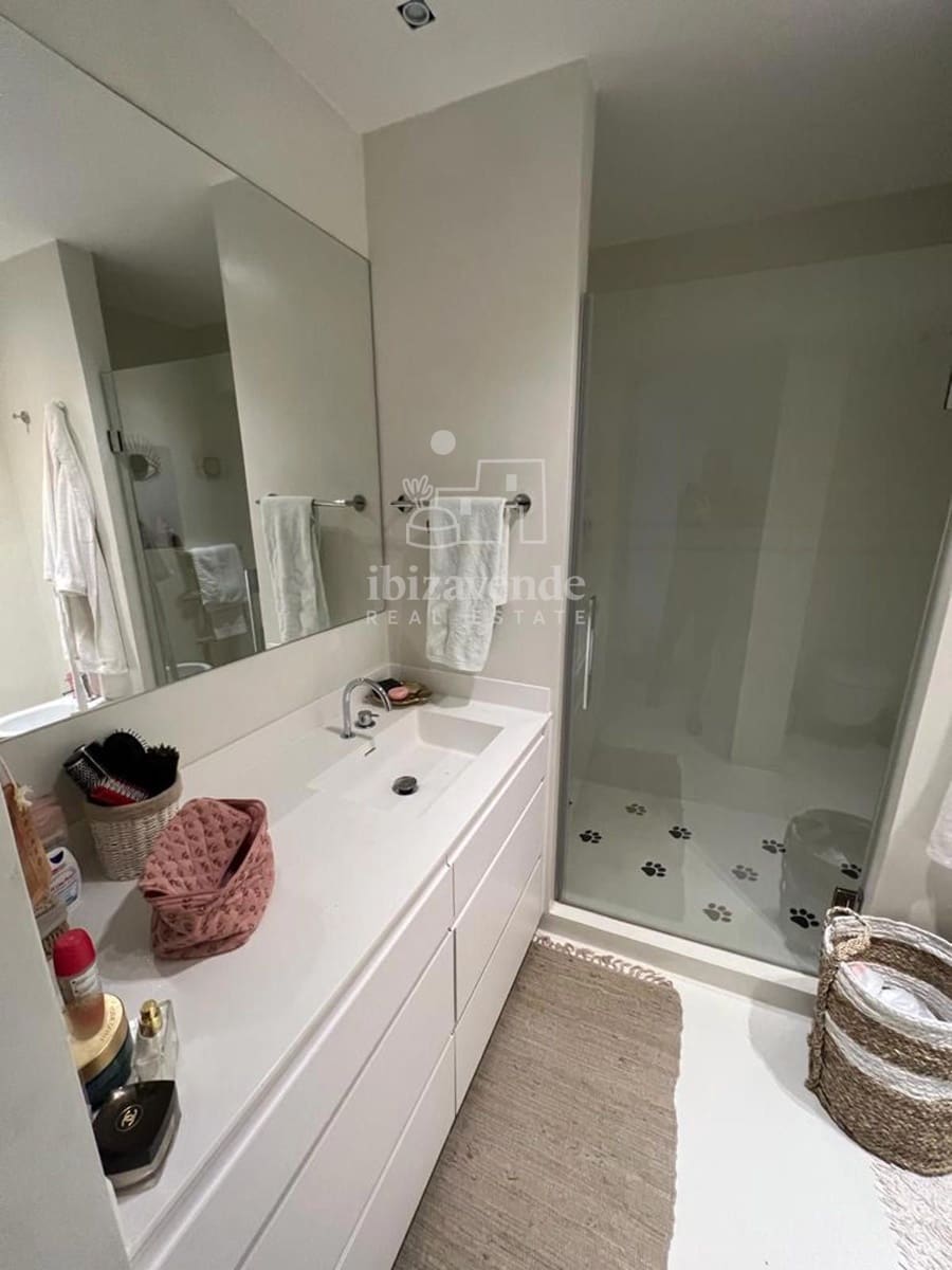 2 soverom Leilighet til salgs i Ibiza by med svømmebasseng - € 1 350 000 (Ref: 9041472)