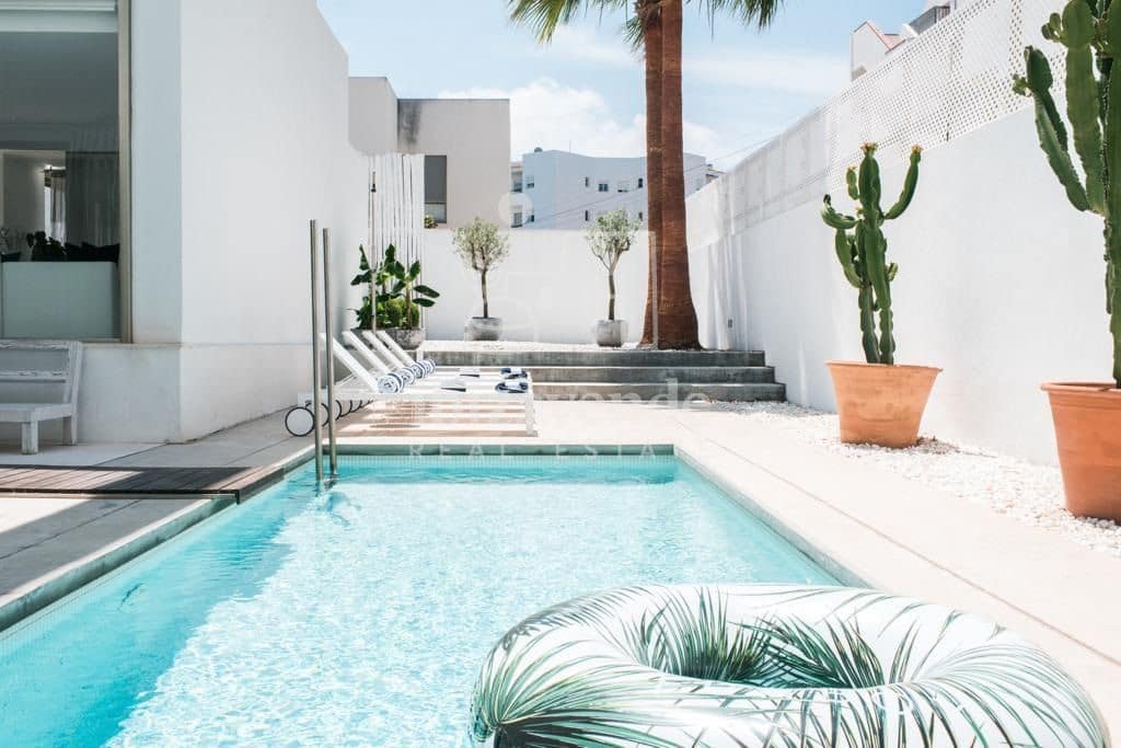 3 soverom Hus til salgs i Sant Agusti des Vedra med svømmebasseng - € 1 350 000 (Ref: 9041475)