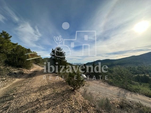 Bauplatz zu verkaufen in Sant Rafael de Sa Creu - 490.000 € (Ref: 9041476)