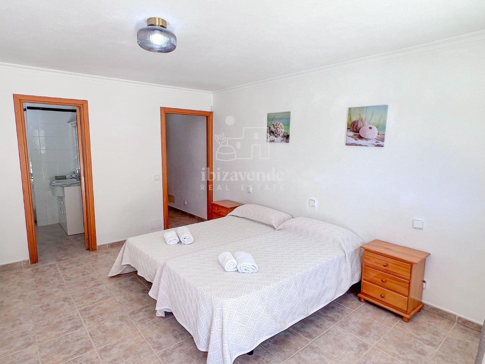 3 slaapkamer Villa te koop in Cala Jondal met zwembad - € 4.000.000 (Ref: 9041481)