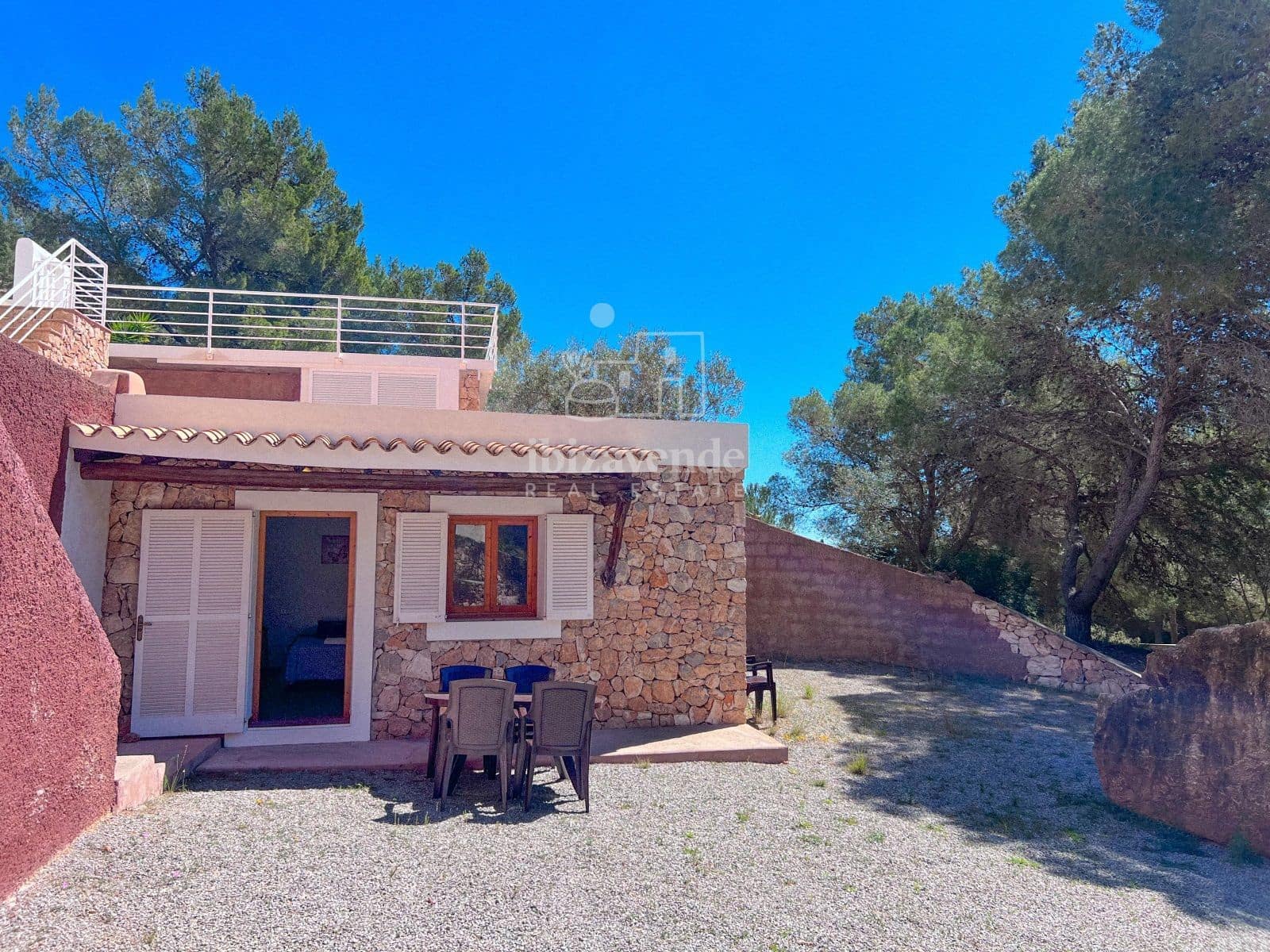 3 slaapkamer Villa te koop in Cala Jondal met zwembad - € 4.000.000 (Ref: 9041481)