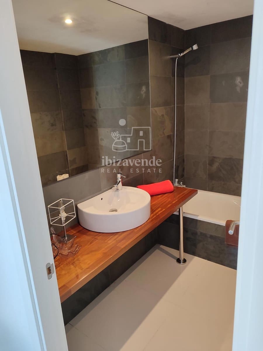 3 bedroom Flat for rent in Ibiza / Eivissa town with pool - € 6,500 (Ref: 9041488)