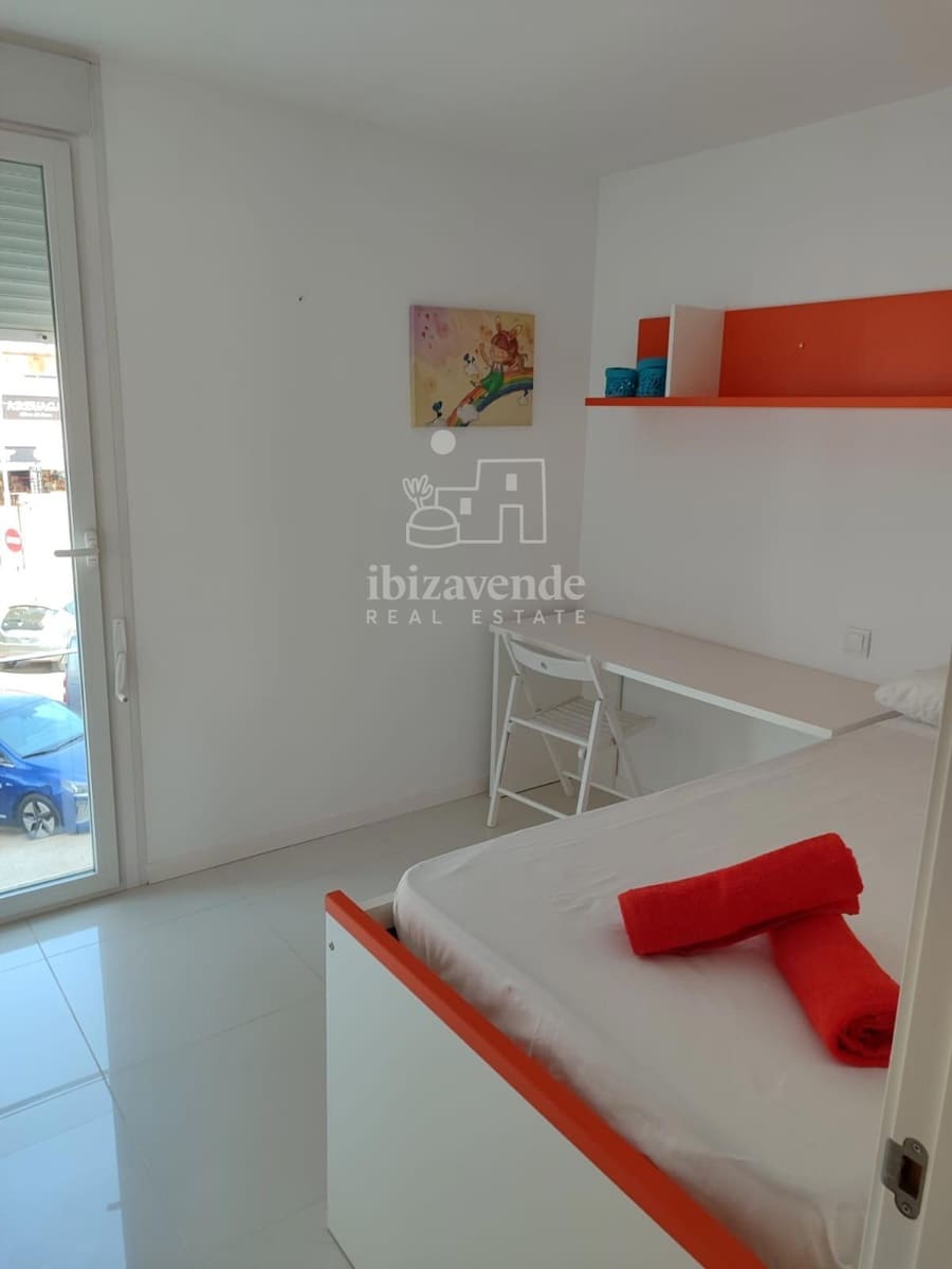 3 bedroom Flat for rent in Ibiza / Eivissa town with pool - € 6,500 (Ref: 9041488)