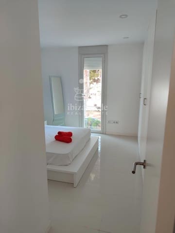 3 bedroom Flat for rent in Ibiza / Eivissa town with pool - € 6,500 (Ref: 9041488)