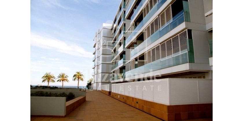 3 bedroom Flat for rent in Ibiza / Eivissa town with pool - € 6,500 (Ref: 9041488)