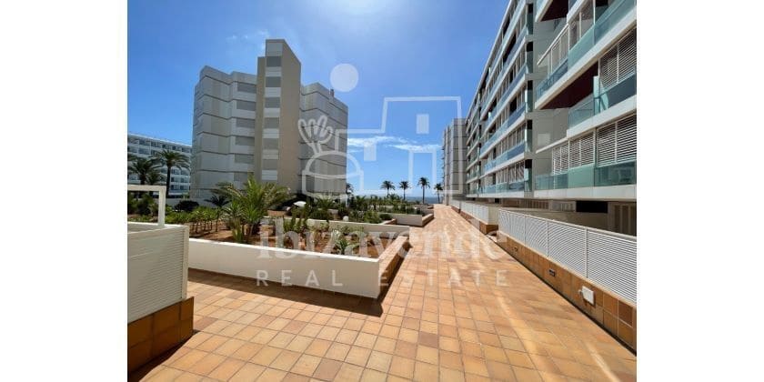 3 bedroom Flat for rent in Ibiza / Eivissa town with pool - € 6,500 (Ref: 9041488)