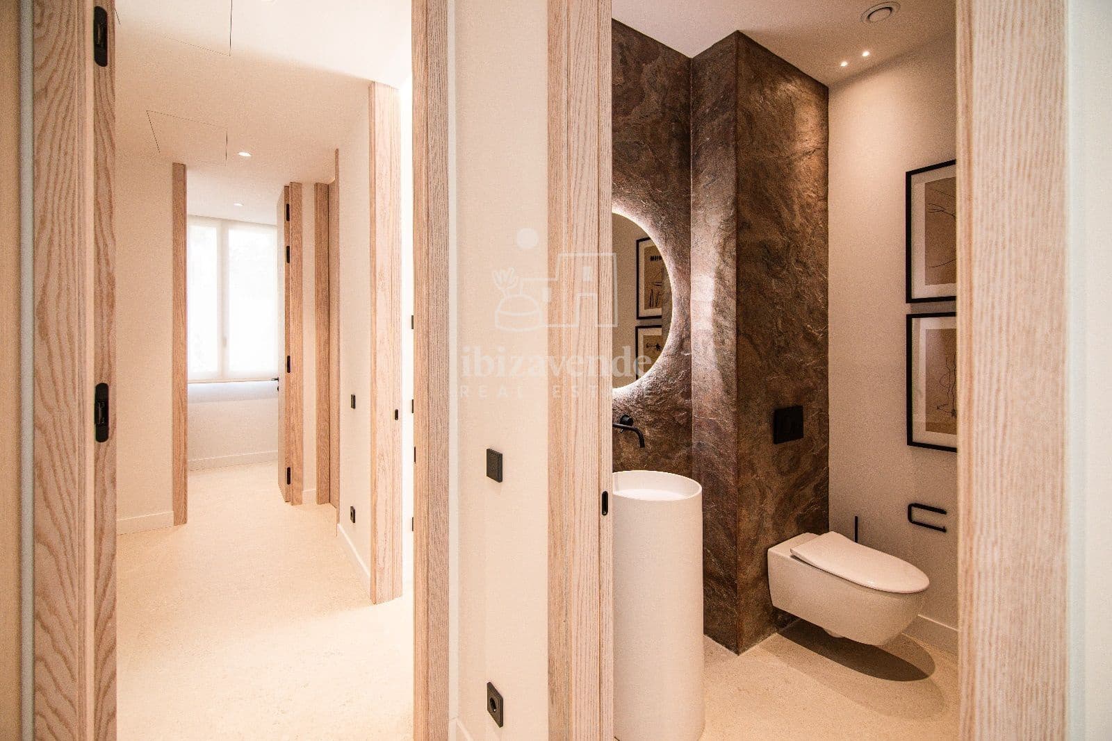 4 soverom Villa til salgs i Roca Llisa med svømmebasseng garasje - € 4 600 000 (Ref: 9041493)