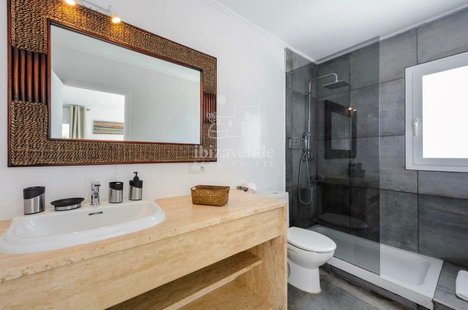 6 slaapkamer Villa te koop in Sant Jordi de Ses Salines met garage - € 3.600.000 (Ref: 9041495)