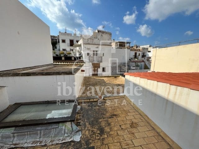 1 quarto Apartamento para arrendar em Ibiza / Eivissa cidade - 3 000 € (Ref: 9041500)