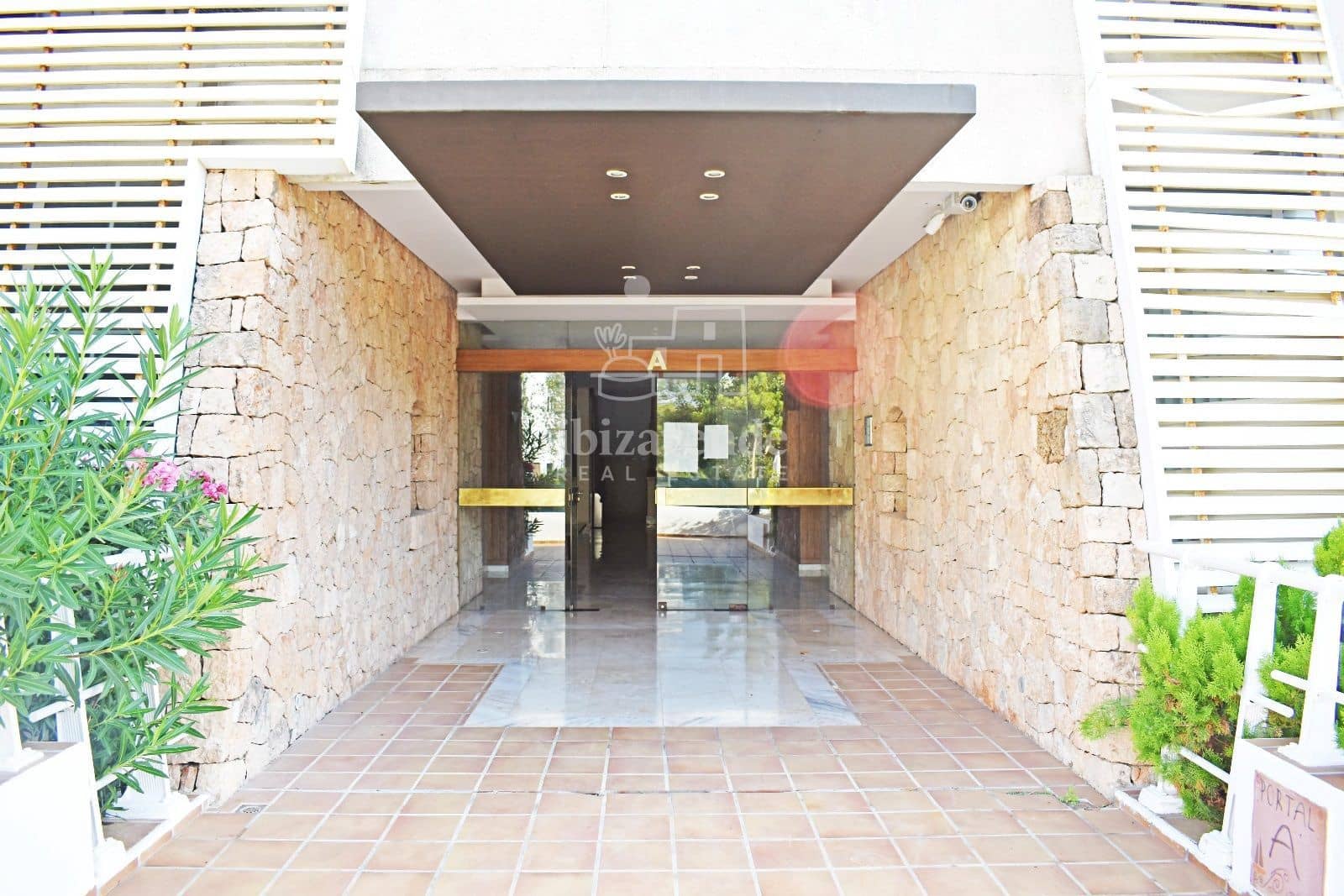 4 soverom Leilighet til salgs i Ibiza by med svømmebasseng garasje - € 1 500 000 (Ref: 9041510)