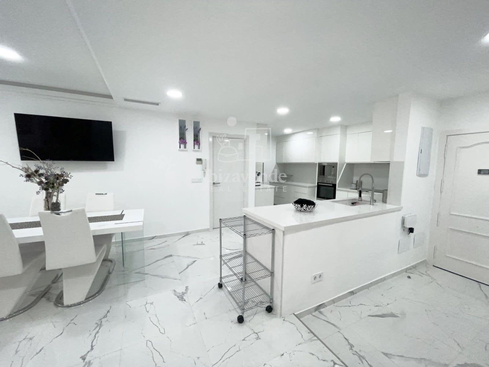 4 soverom Leilighet til salgs i Ibiza by med svømmebasseng garasje - € 1 500 000 (Ref: 9041510)