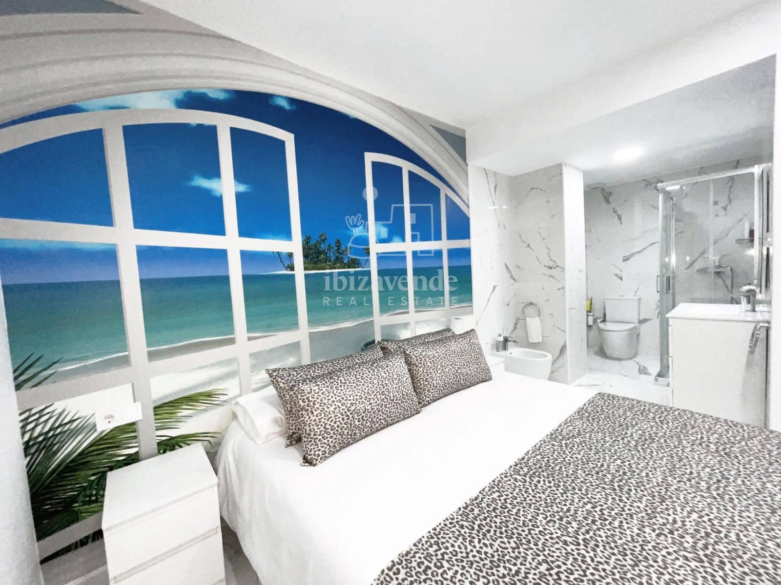 4 soverom Leilighet til salgs i Ibiza by med svømmebasseng garasje - € 1 500 000 (Ref: 9041510)