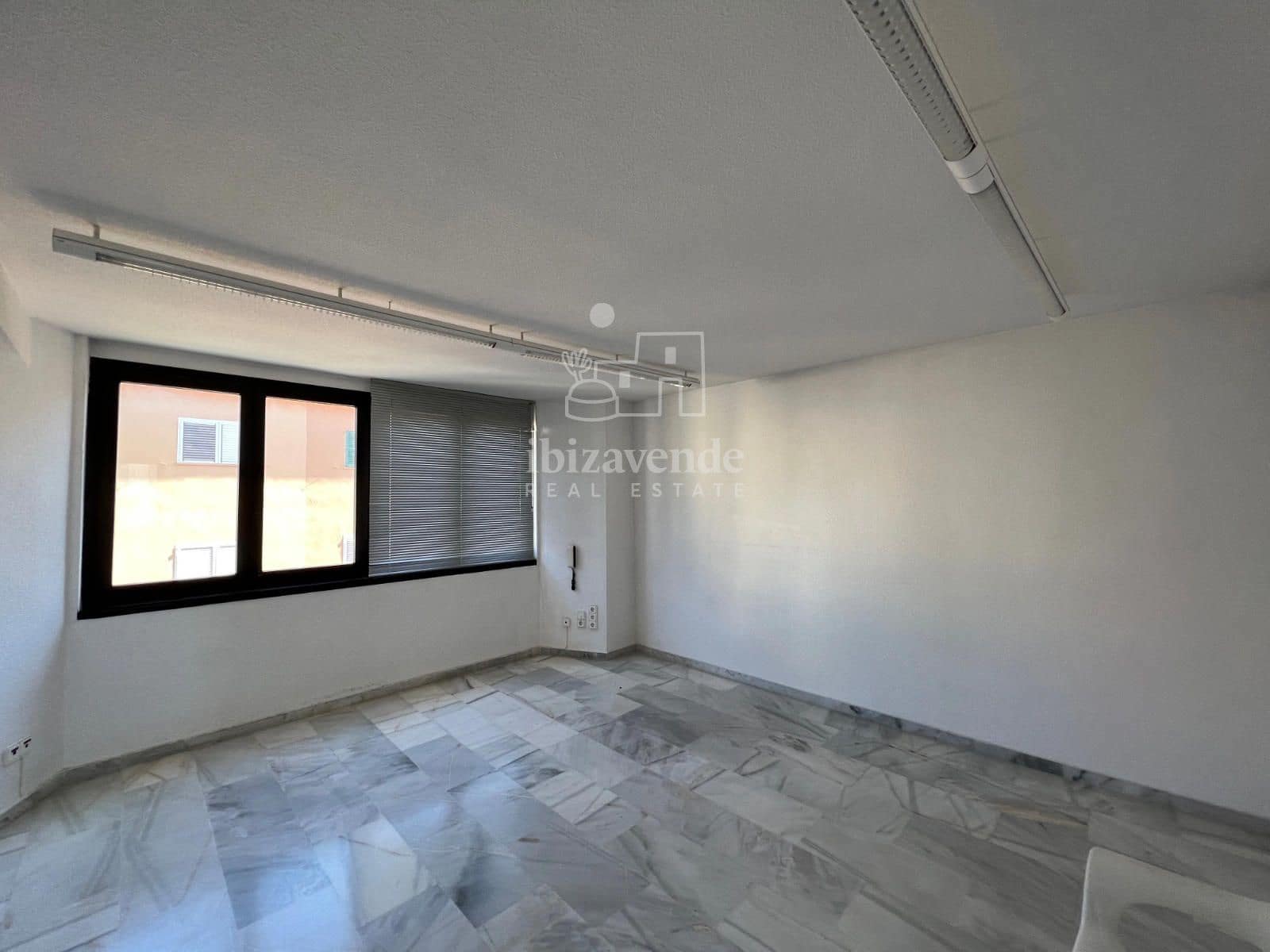Kontor til leje i Ibiza by - € 1.200 (Ref: 9041511)