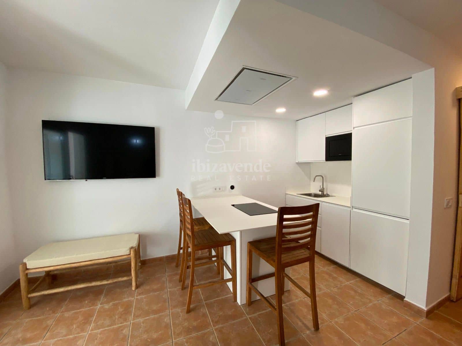 Piso de 2 habitaciones en Port des Torrent en alquiler - 4.000 € (Ref: 9041513)