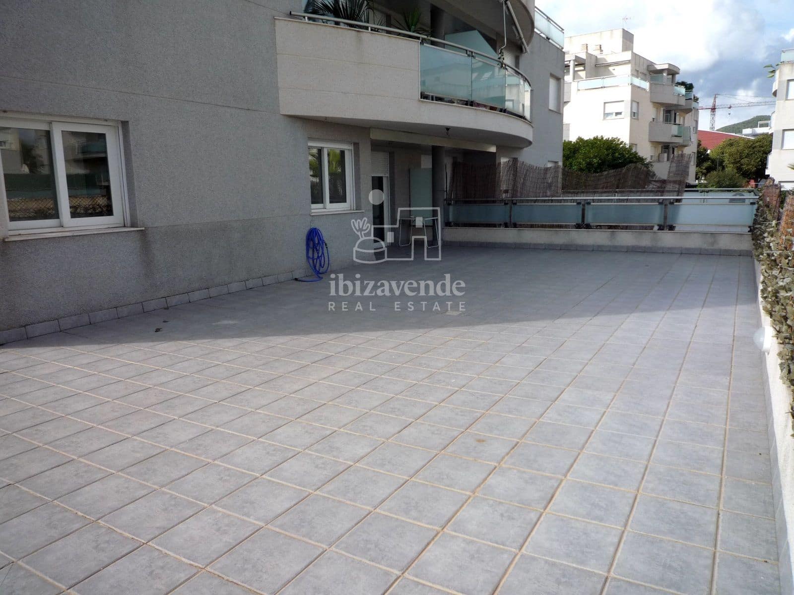 3 sovrum Lägenhet att hyra i Ibiza stad med pool garage - 2 000 € (Ref: 9041516)