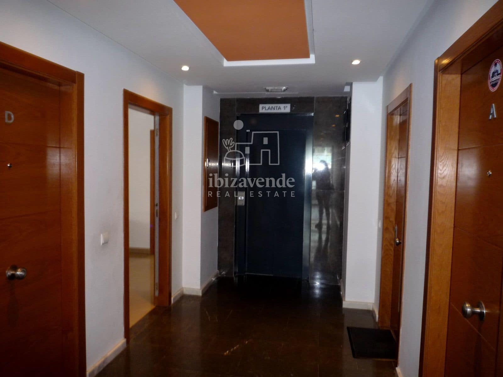 3 sovrum Lägenhet att hyra i Ibiza stad med pool garage - 2 000 € (Ref: 9041516)