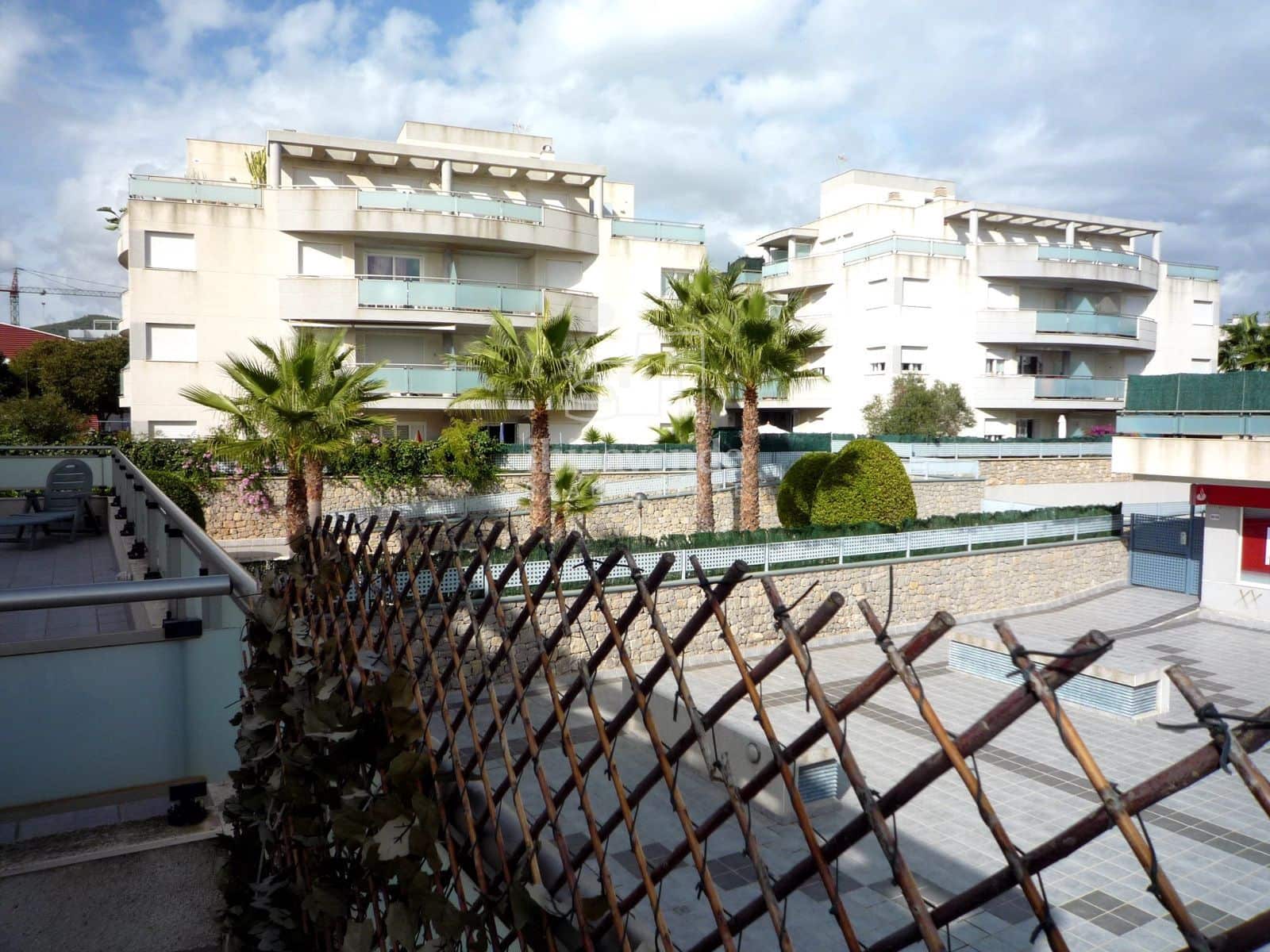 3 sovrum Lägenhet att hyra i Ibiza stad med pool garage - 2 000 € (Ref: 9041516)