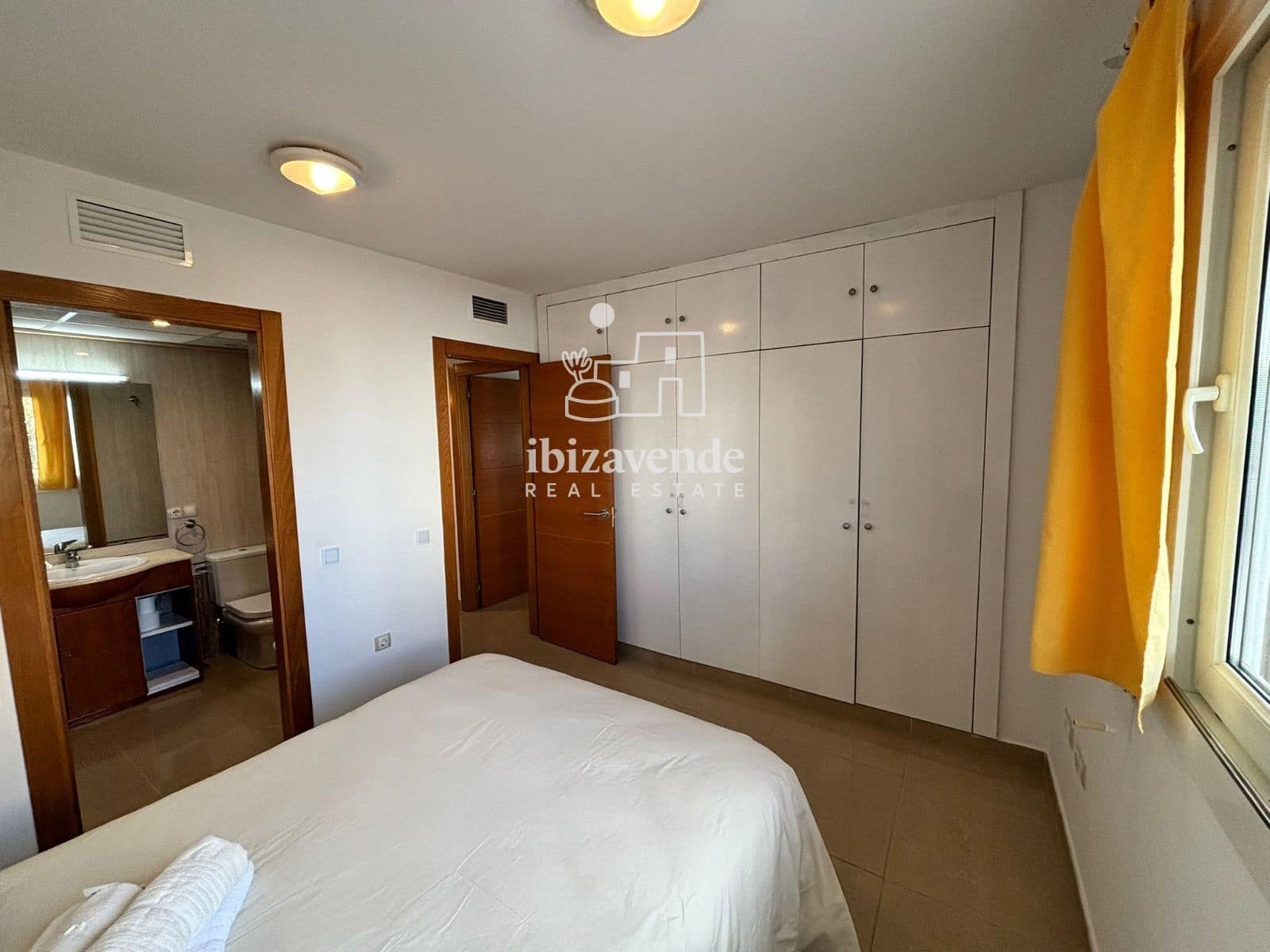 3 sovrum Lägenhet att hyra i Ibiza stad med pool garage - 2 000 € (Ref: 9041516)
