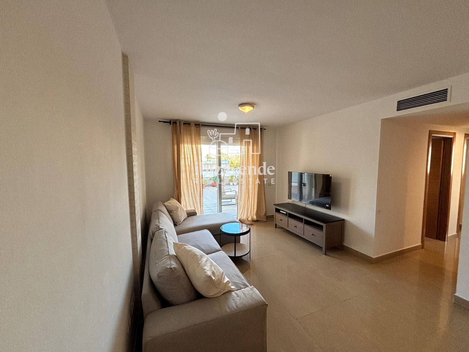 3 sovrum Lägenhet att hyra i Ibiza stad med pool garage - 2 000 € (Ref: 9041516)
