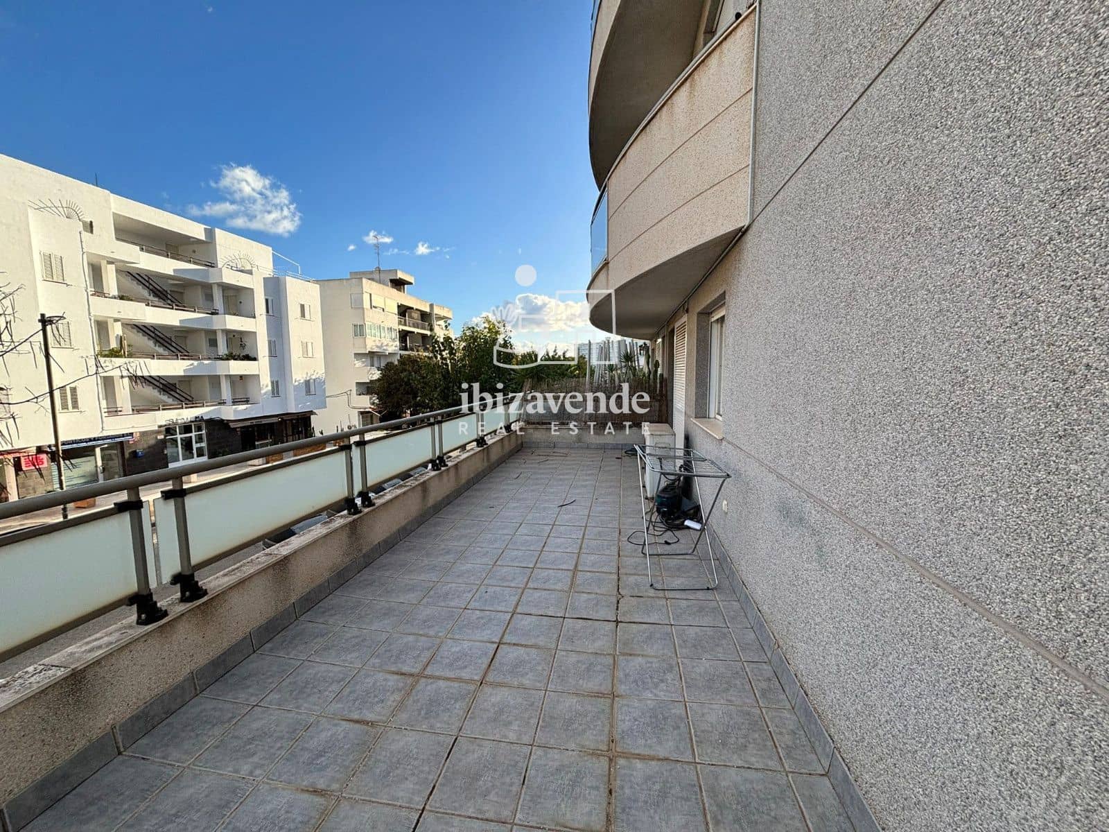 3 sovrum Lägenhet att hyra i Ibiza stad med pool garage - 2 000 € (Ref: 9041516)
