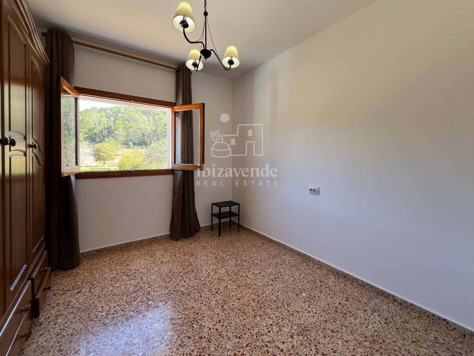 3 soveværelse Villa til leje i Santa Eulalia / Santa Eularia med garage - € 2.700 (Ref: 9041519)