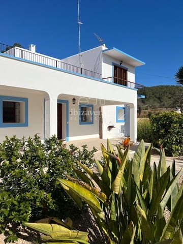 3 bedroom Villa for rent in Sant Carles de Peralta, Santa Eulalia / Santa Eularia with garage - € 2,700 (Ref: 9041519)