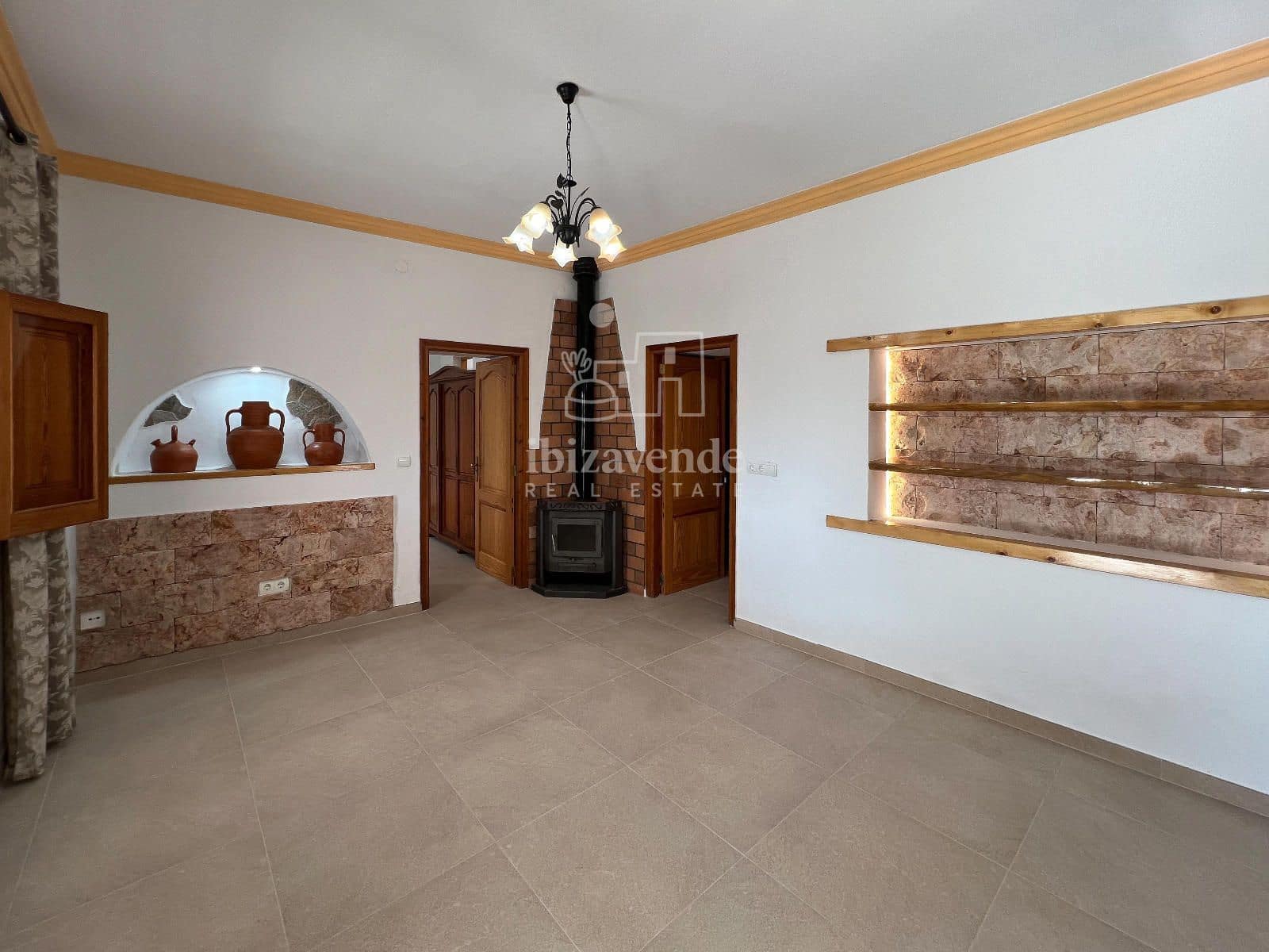 3 soveværelse Villa til leje i Santa Eulalia / Santa Eularia med garage - € 2.700 (Ref: 9041519)