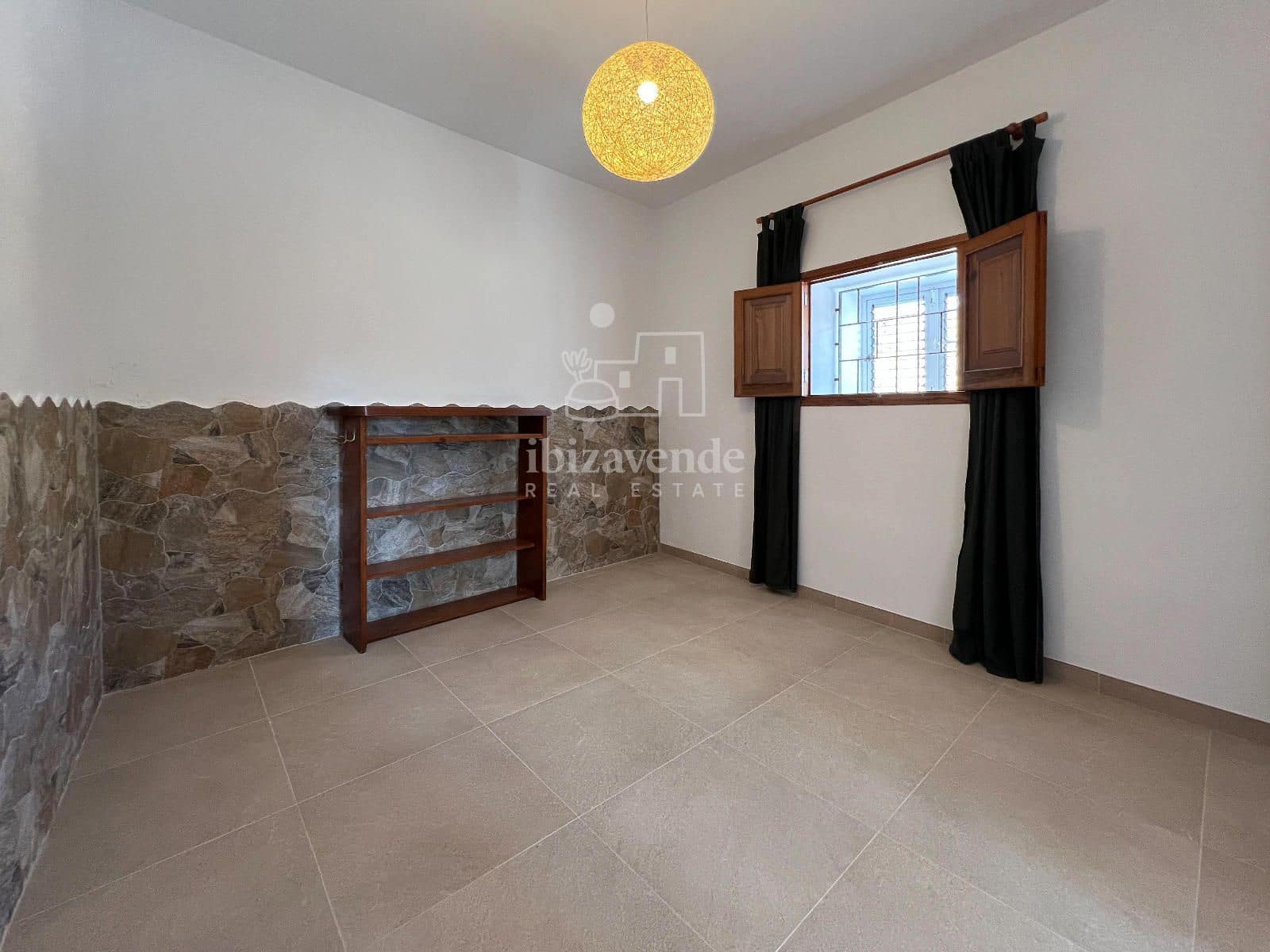 3 soveværelse Villa til leje i Santa Eulalia / Santa Eularia med garage - € 2.700 (Ref: 9041519)