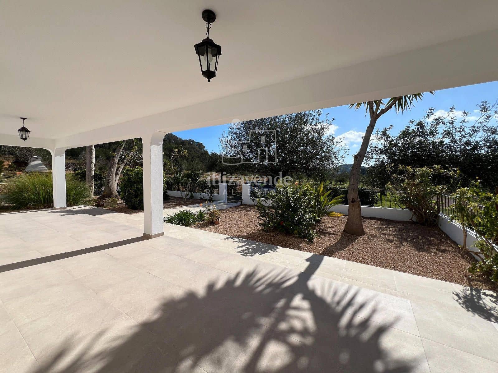 3 soveværelse Villa til leje i Santa Eulalia / Santa Eularia med garage - € 2.700 (Ref: 9041519)