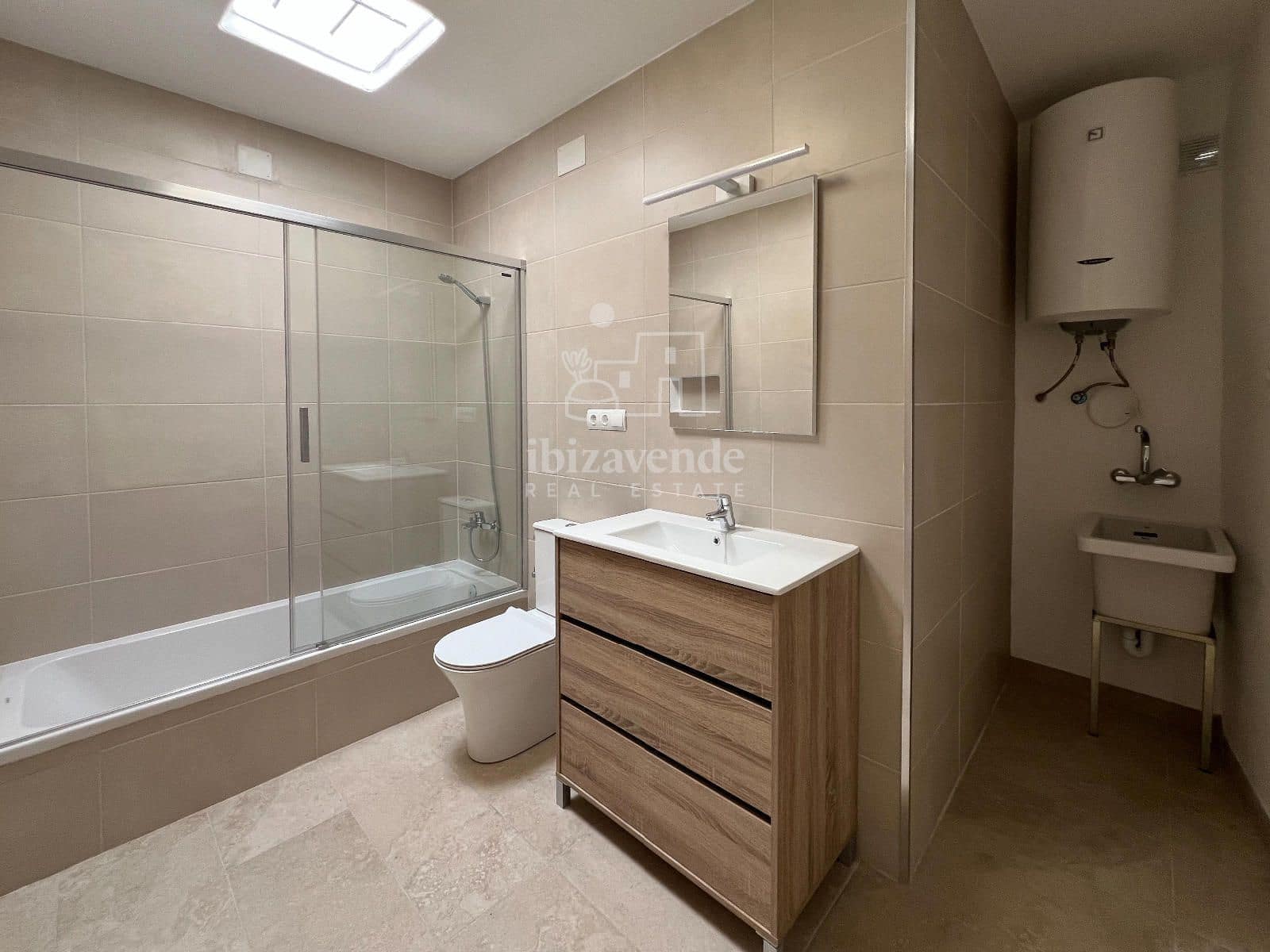 3 soveværelse Villa til leje i Santa Eulalia / Santa Eularia med garage - € 2.700 (Ref: 9041519)