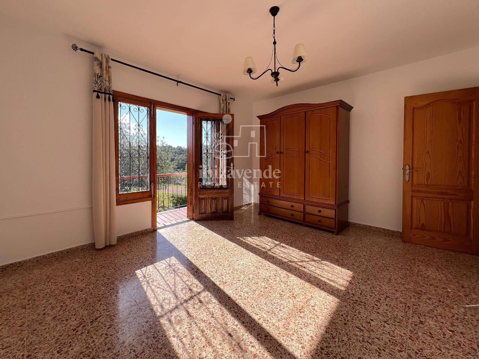 3 soveværelse Villa til leje i Santa Eulalia / Santa Eularia med garage - € 2.700 (Ref: 9041519)
