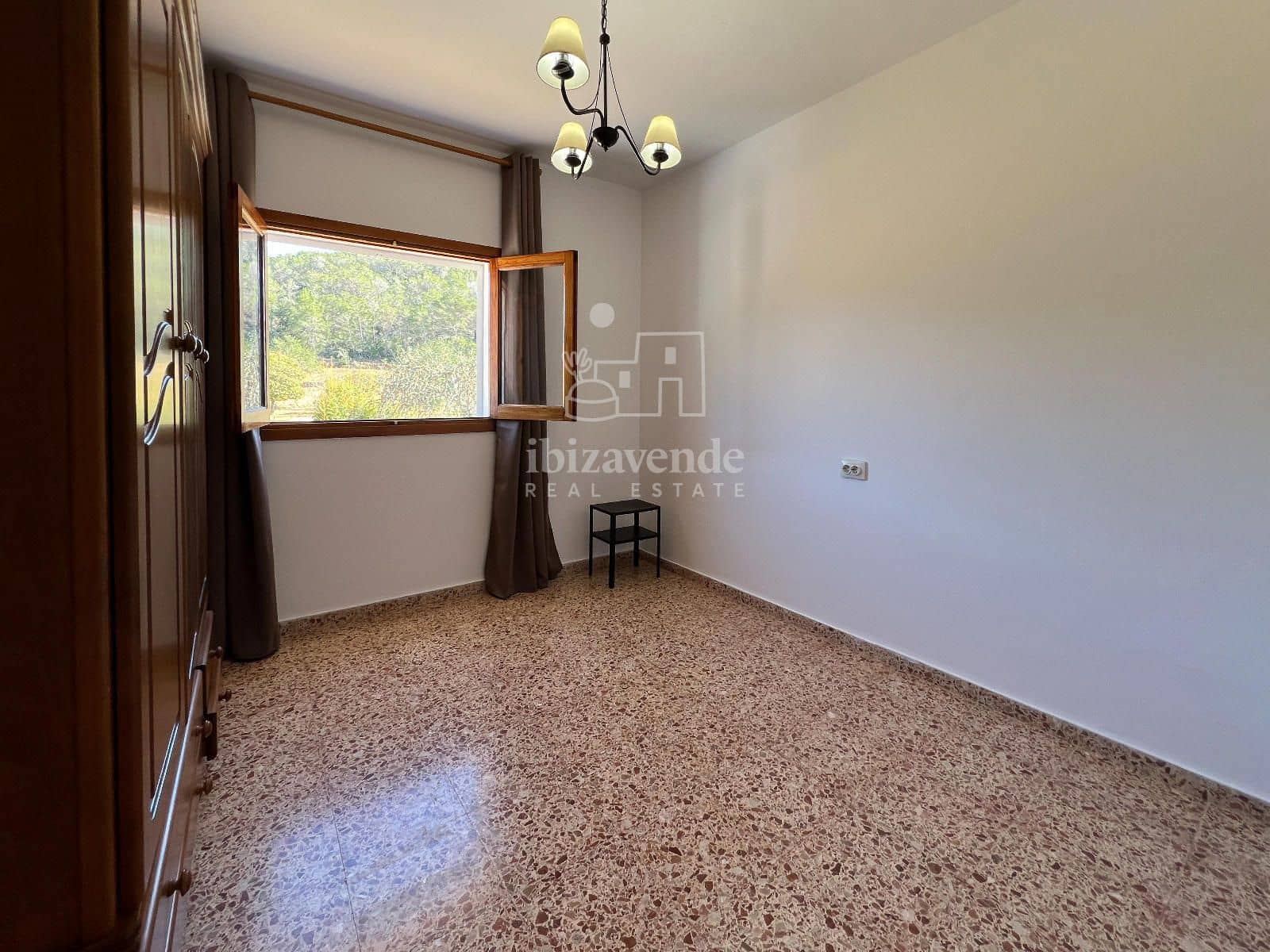 3 soveværelse Villa til leje i Santa Eulalia / Santa Eularia med garage - € 2.700 (Ref: 9041519)