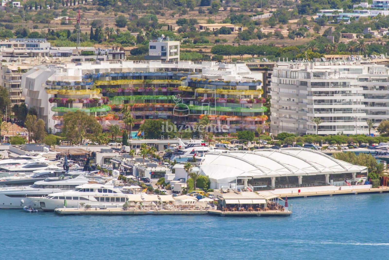 2 soverom Leilighet til salgs i Ibiza by med svømmebasseng garasje - € 1 250 000 (Ref: 9041524)