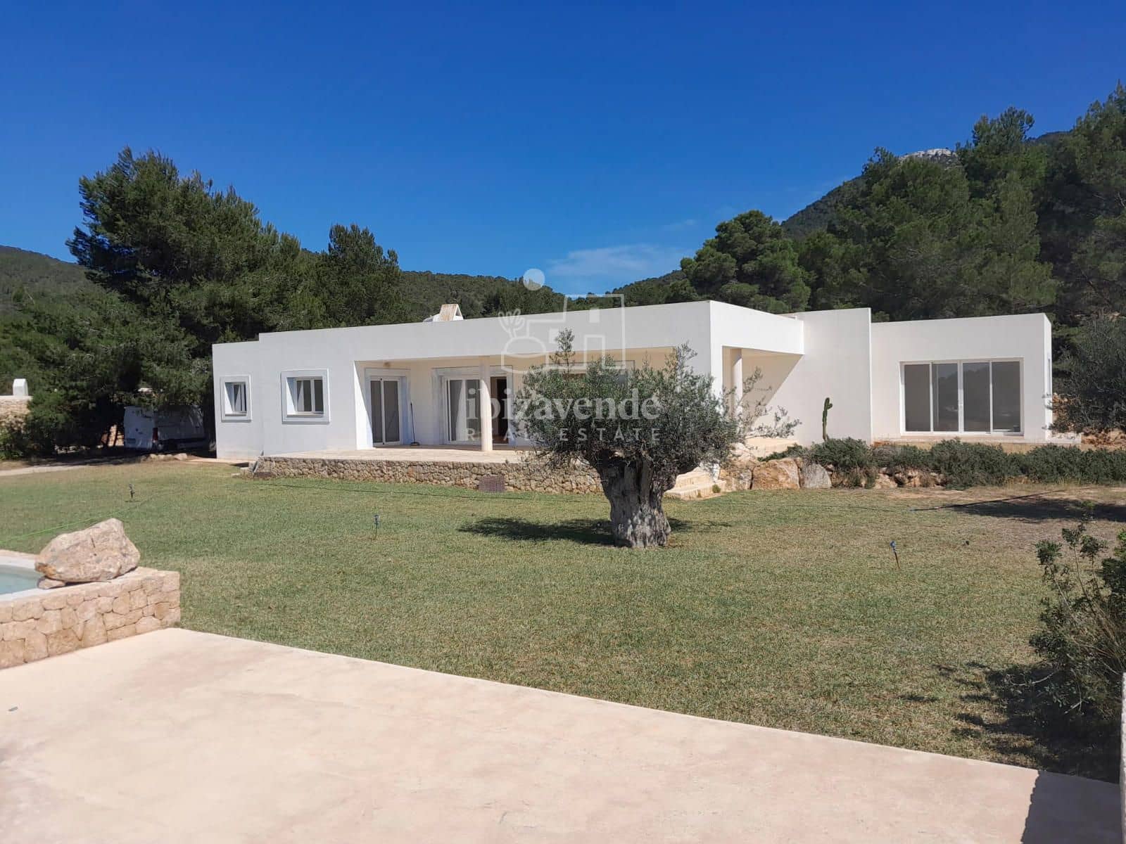10 bedroom Villa for sale in San Jose / Sant Josep de Sa Talaia with pool garage - € 7,500,000 (Ref: 9041527)