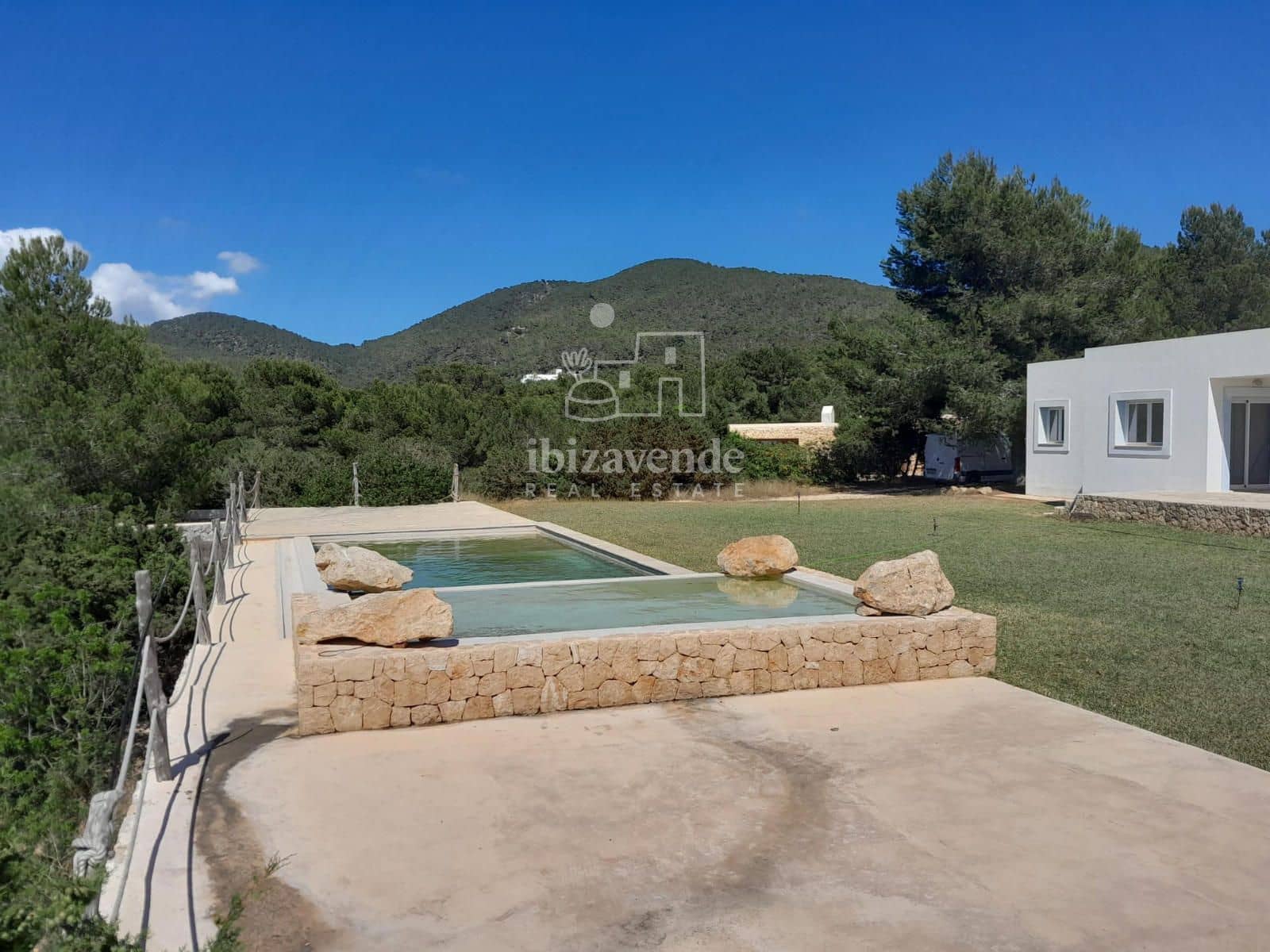 10 bedroom Villa for sale in San Jose / Sant Josep de Sa Talaia with pool garage - € 7,500,000 (Ref: 9041527)
