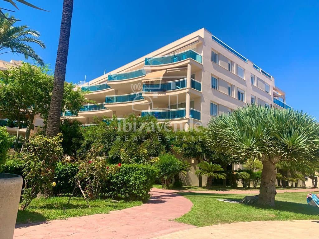 3 bedroom Flat for rent in Ibiza / Eivissa town with pool - € 2,000 (Ref: 9041528)